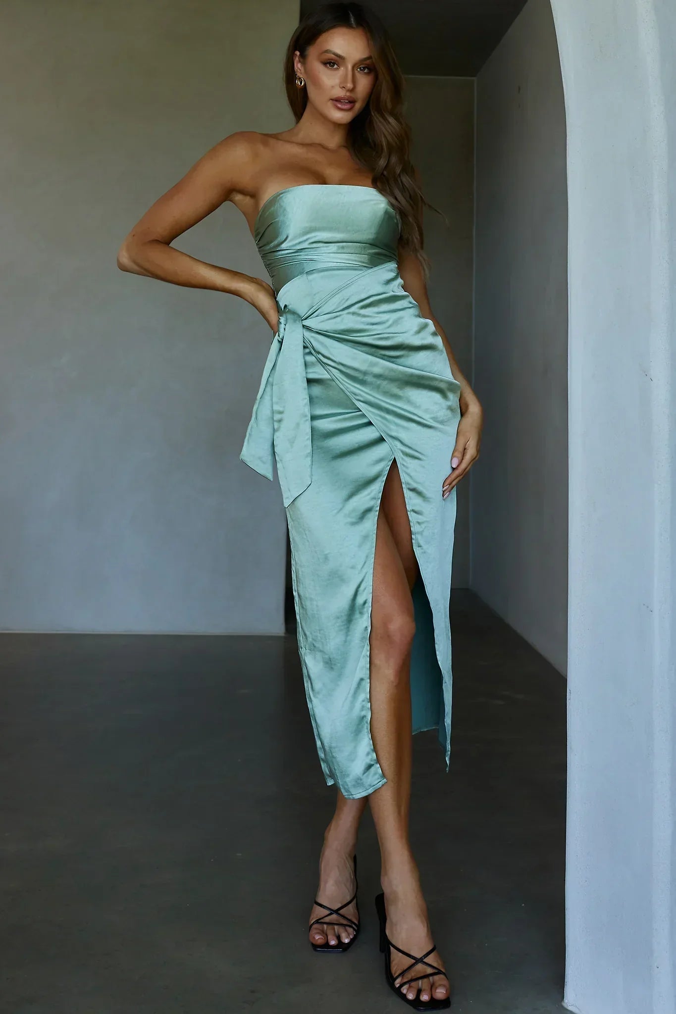 Gianna Strapless Waist Tie Midi Dress Pistachio